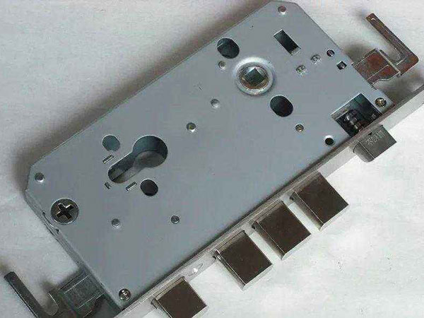 盐田24小时上门开锁公司