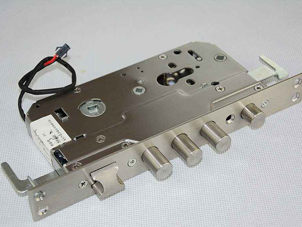 盐田24小时上门开锁公司